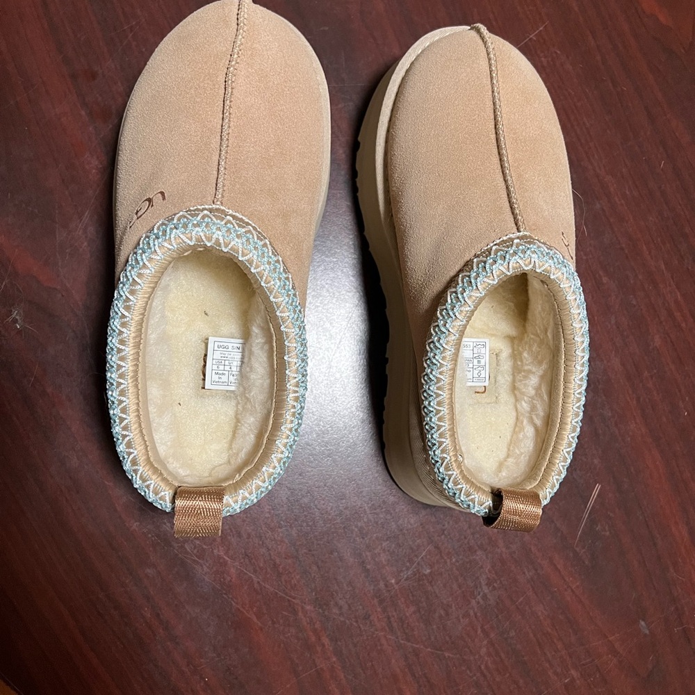 UGG Tazz Platform Slippers in Sand